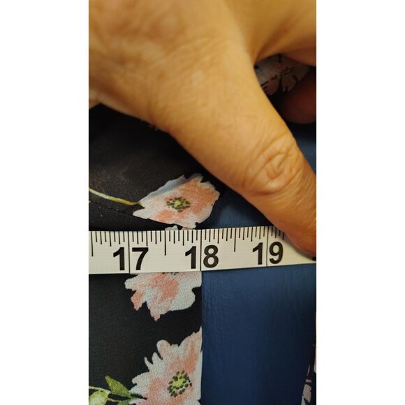 LC Lauren Conrad Women's Small Black Floral Smocked Midi Dress - Picture 7 of 7